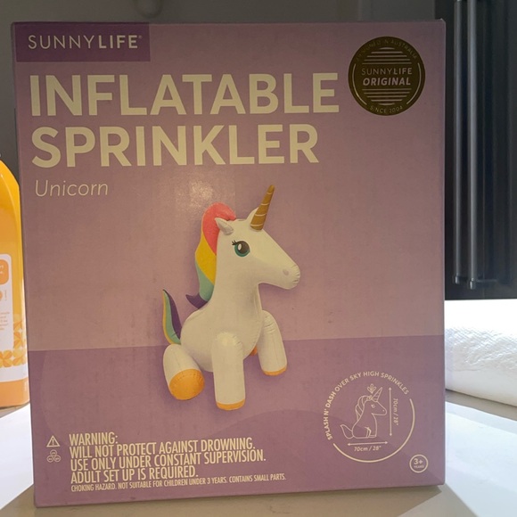 NWT 🆕 Sunnylife Inflatable Sprinkler - Picture 1 of 2